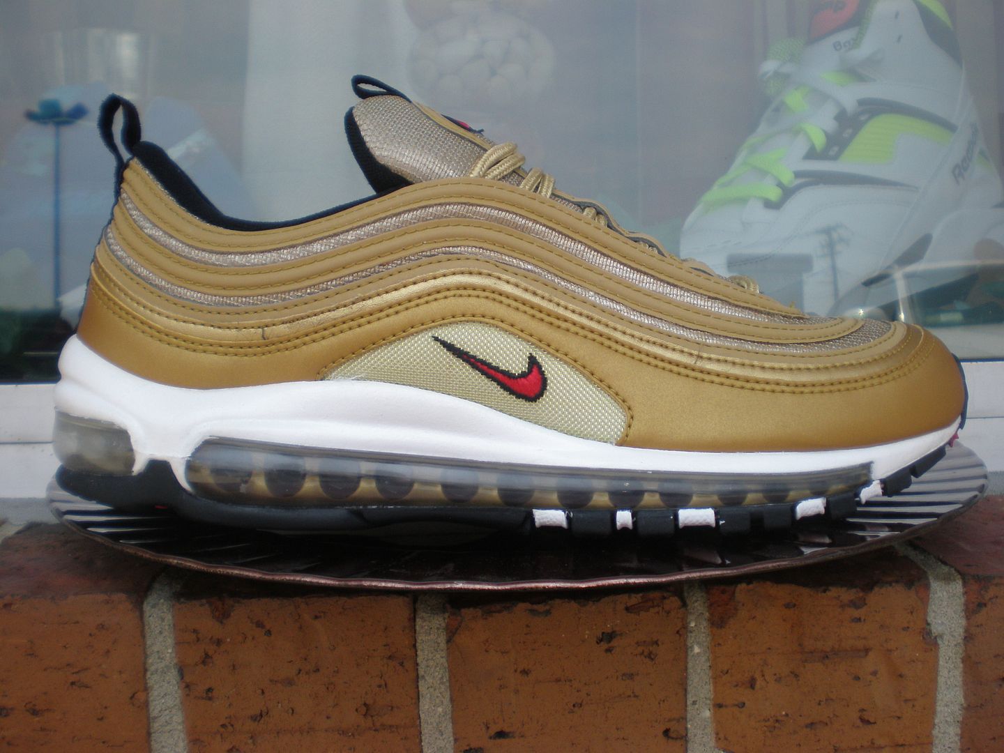 SNEAKER BISTRO Streetwear Served w| Class: Nike Air Max 97 SNEAKER BISTRO Streetwear Served w| Class: Nike Air Max 97